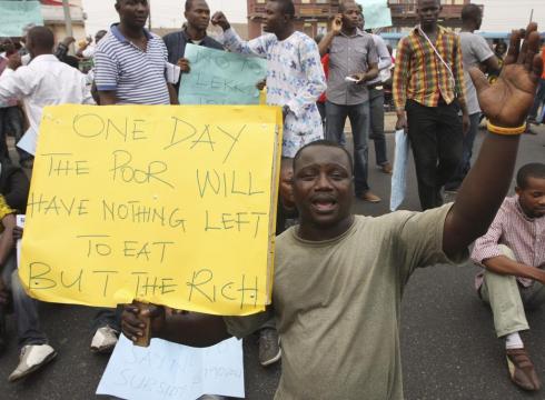 Nigeria-fuel-price-protest-turns-violent-51PQQPE-x-large