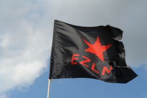 bandera EZLN