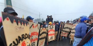 Ecuador: ante el peligro de un derrocamiento revolucionario el gobierno deroga el decreto 883