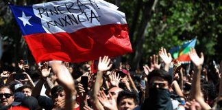 Hoy Huelga General: Fuera Piñera asesino de La Moneda, que gobiernen los trabajadores