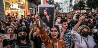 Temblores revolucionarios en Irán tras el asesinato de una joven kurda