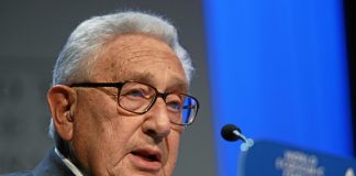 Los oprimidos del mundo no llorarán por Henry Kissinger