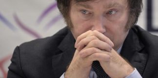 ¿La deriva autoritaria de Milei conduce a un autogolpe como el de Fujimori?