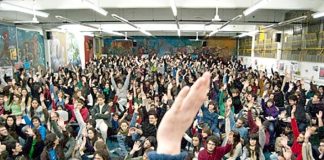 Los jóvenes tenemos que construir un futuro Comunista