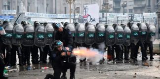 Con represión y violencia el Senado aprueba la ley bases contra la clase trabajadora