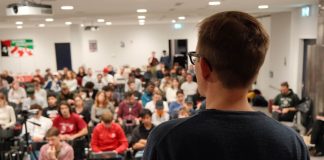 ¡La Internacional Comunista Revolucionaria avanza!: Informes de la escuela en árabe, Bélgica y Suiza