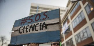 La crisis capitalista crece: Milei arremete contra el desarrollo científico y académico universitario