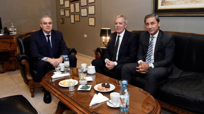 1010x567_gustavo-ick-elias-suarez-533239-220106