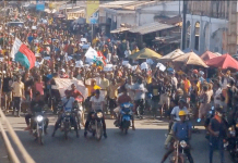 Madagascar: el ejército se divide y el presidente huye: el movimiento de masas ha obtenido su primera victoria