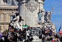Francia: El 17 de octubre puso la revolución a la orden del día